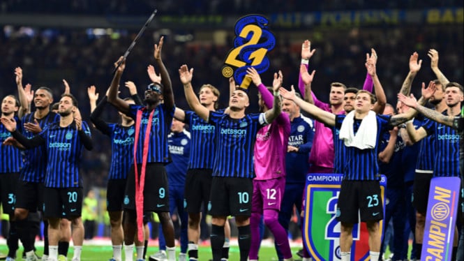 Inter Milan Taklukkan Parma 2-0, Resmi Raih Scudetto ke-21 dengan Dominasi Sempurna