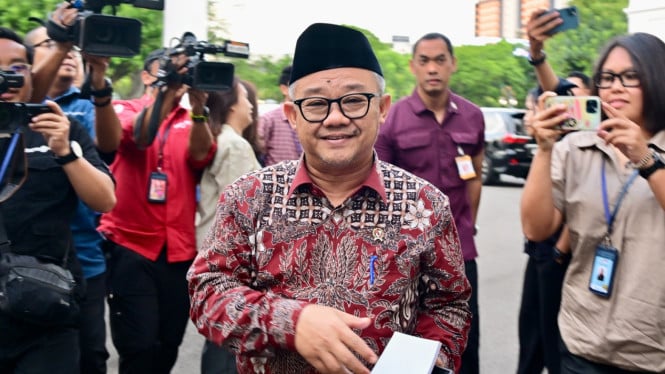 Mendikdasmen Buka Strategi Penyelamatan Karir Guru Honorer Sebelum 2027