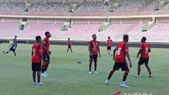 Drama Persipura di Lukas Enembe: Impian Super League Hancur, Suporter Meledak Amarah