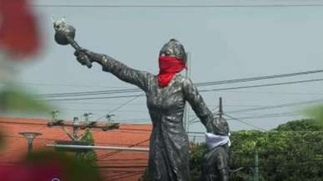 Kartini Modern: Dari Dapur ke Jalan Raya, Perempuan Indonesia Tak Takut Banting Tulang