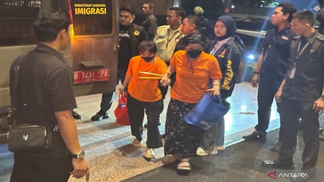 Bongkar Sindikat Judi Online Raksasa: Polri Periksa 320 WNA dan Dalang Lokal di Hayam Wuruk