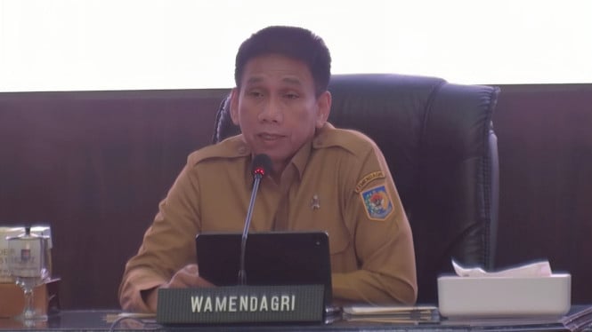 Wamendagri Turun Tangan: Berhenti Anggap Pungli dan Suap Sebagai 'Biaya Normal'