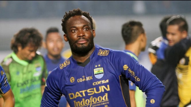 Michael Essien Turun ke Lapangan Lagi! Legenda Persib Bandung Tampil Gemilang di Pertandingan Amal London