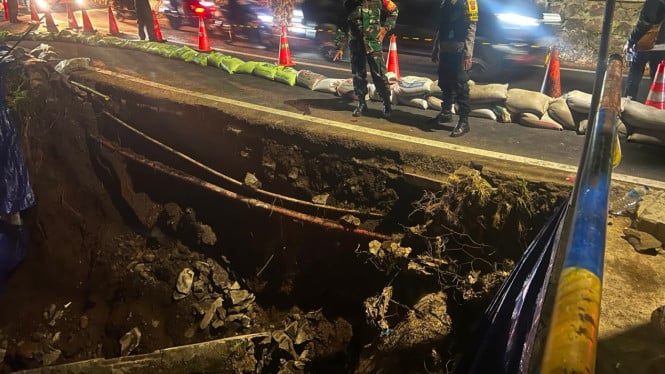 Tembok Penahan Longsor di Bandung Ambruk, Dinilai Gagal Menopang Beban Lalu Lintas