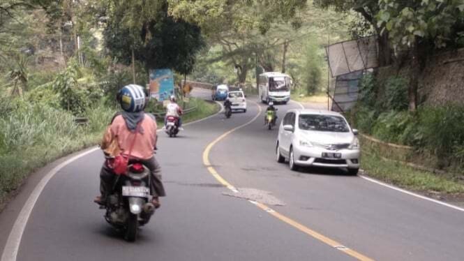 Marka Jalan Putih vs Kuning: Panduan Lengkap Agar Tak Lagi Salah Paham di Jalan