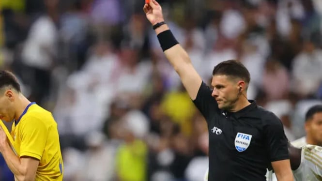 Wasit Shaun Evans Terseret Kasus Rasisme, FIFA Beri Keputusan Mengejutkan Jelang Piala Dunia 2026