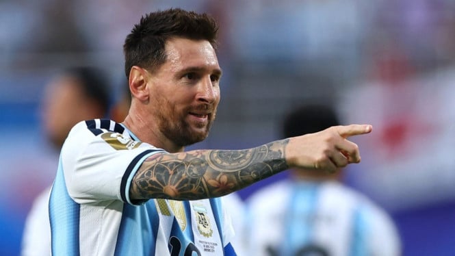 Messi Buka Hati soal Air Mata Bahagia saat Cetak Hattrick Bawa Argentina Hajar Aljazair