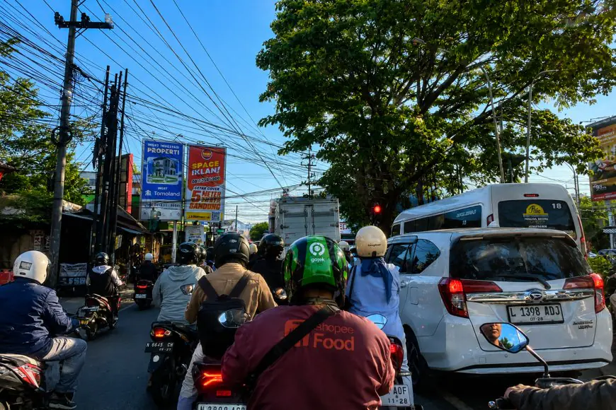 Sepi Order, Driver Ojol Malang Pasrah Tunggu Komitmen Potongan Komisi 8 Persen