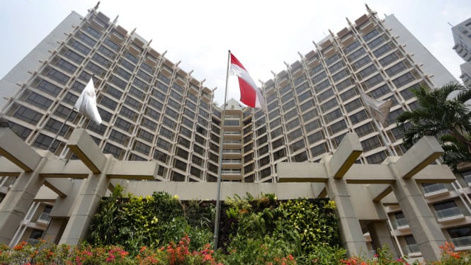 Operasi Besar-besaran Dimulai: Ribuan Aparat Amankan Penghancuran Hotel Sultan di Kawasan GBK Hari Ini