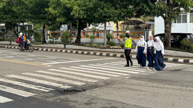 Parkir di Zebra Cross? Dompet Anda Bisa Jebol Rp500 Ribu