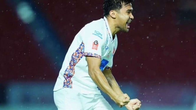 Dari Lapangan ke Altar: Deretan Pencapaian Asnawi Mangkualam yang Membanggakan Indonesia