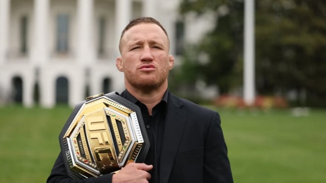 Mengejutkan! Justin Gaethje Taklukkan Topuria dan Raih Mahkota UFC, tapi Bicara Pensiun Menghantui