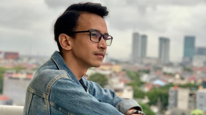 Pamer Airsoft Gun dan Bikin Onar, Pegiat Media Sosial Adam Deni Berakhir Ditangkap Polisi