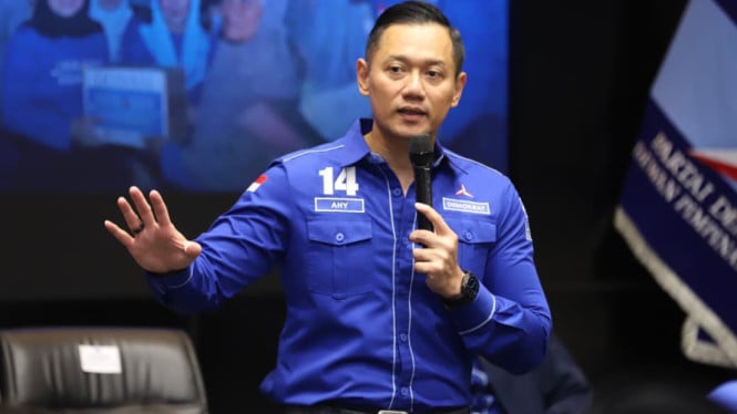 Jokowi Minta PSI Komitmen Dua Periode untuk Prabowo, AHY Ingatkan Waktu Masih Panjang