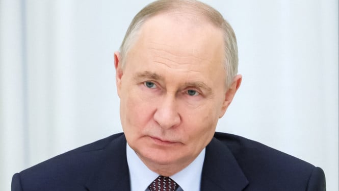 Putin Buka Pintu Negosiasi: Rusia Pertimbangkan Tuntutan Ukraina Hentikan Serangan Misil