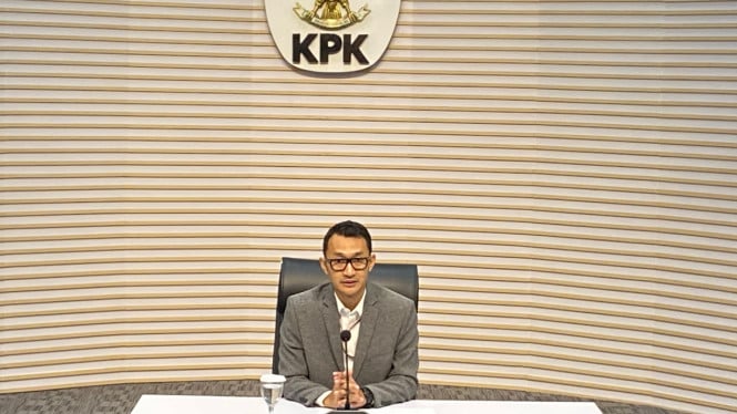 Jejak Suap Jabatan Sekda Terbongkar: KPK Tangkap 10 Tersangka di Kuantan Singingi