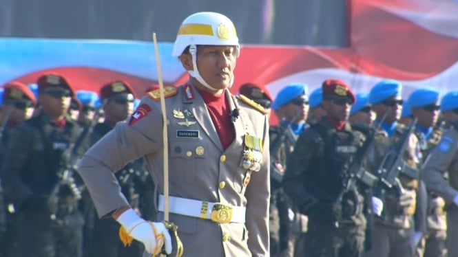 Irjen Suhendri Pimpin Parade Spektakuler 9.000 Personel Brimob di HUT Bhayangkara ke-80
