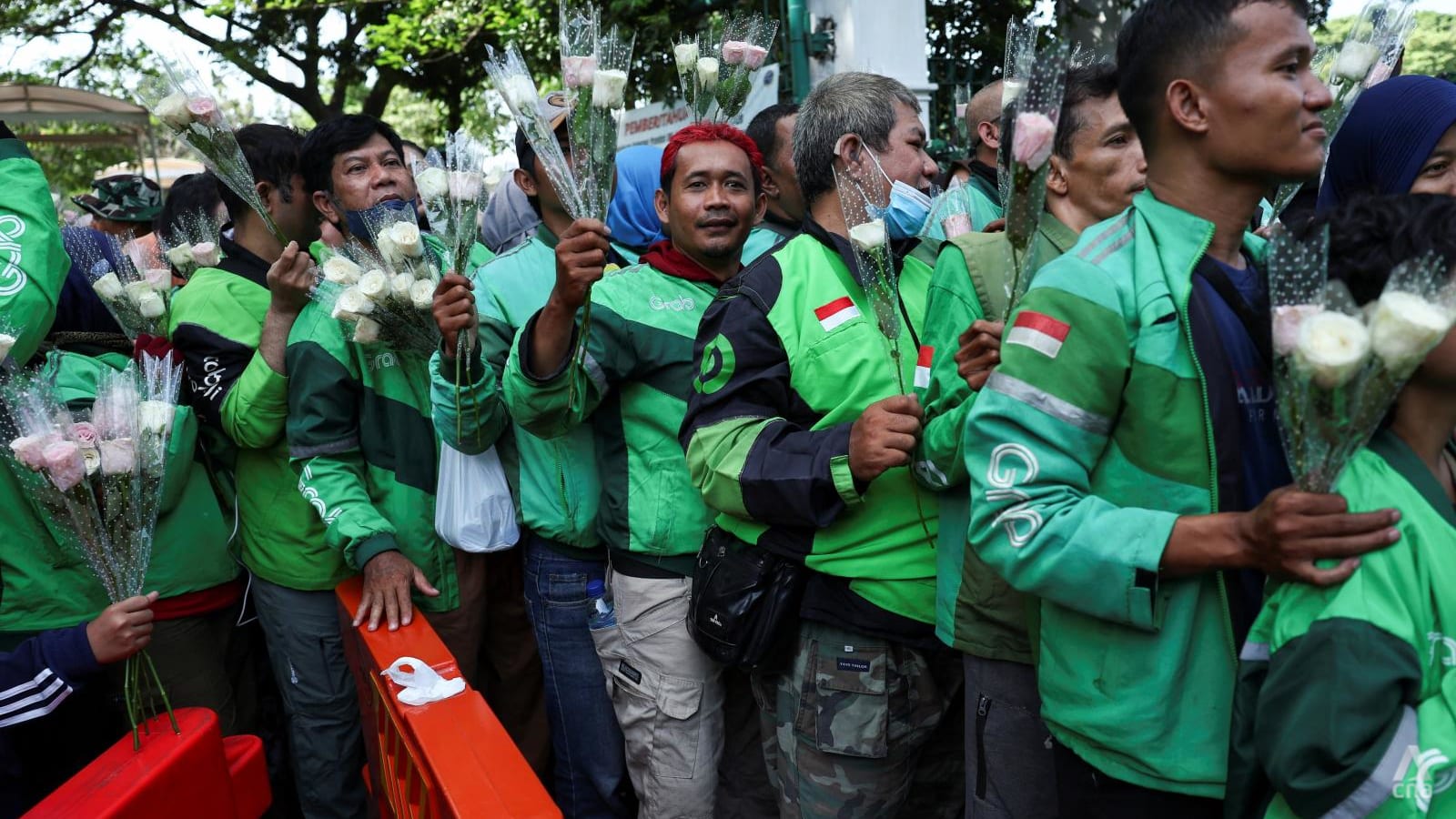 Kabar Gembira untuk Driver Ojol: Otomatis Jadi UMKM dan Nikmati Insentif Pajak Plus KUR