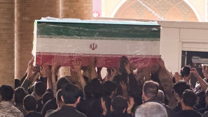 Jenazah Khamenei Dimakamkan di Teheran, Iran Berduka Cita Atas Kepergian Pemimpin Spiritual