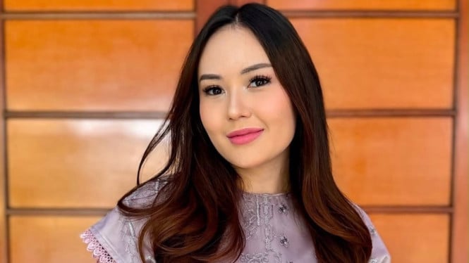 Sarah Gibson Buka-bukaan Tangkapan Chat Mencurigakan, Isi Pesan Bikin Netizen Miris