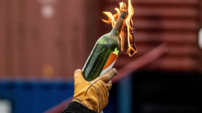 Rumah Advokat Jadi Sasaran Bom Molotov, Diduga Ada Konspirasi di Balik Serangan Brutal