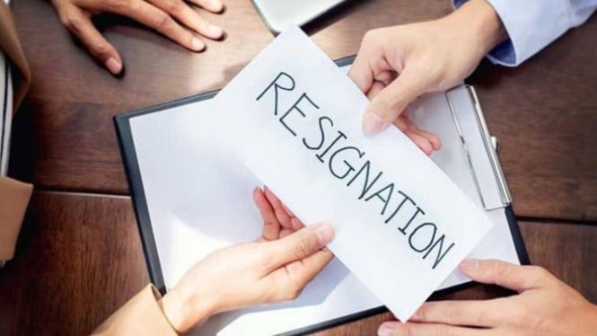 Astrolgi Karir 2026: 5 Zodiak yang Harus 'Tahan Diri' Sebelum Resign, Ini Alasannya