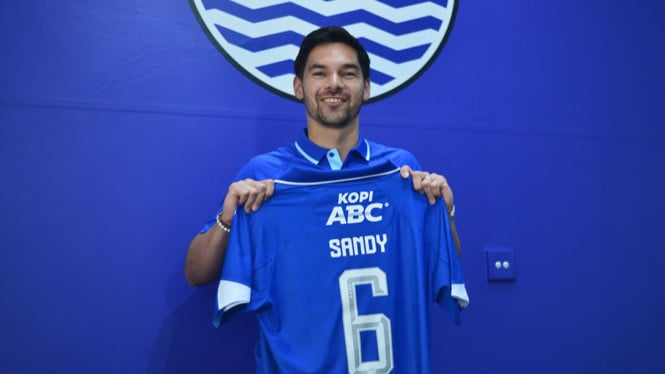Sandy Walsh Bongkar Kisah Panjang Bojan Hodak: Dari Panggilan 3 Tahun Lalu hingga Resmi Persib