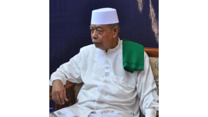 Gantian Tongkat Kepemimpinan: KH Hasanuddin Kriyani Resmi Pimpin Pondok Buntet Pesantren