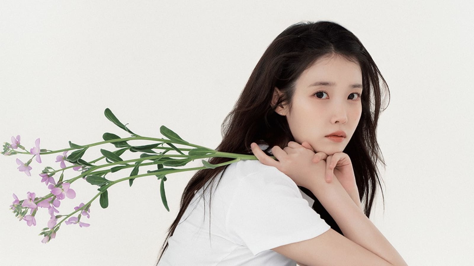 Kisah Berakhir: IU dan Lee Jong-suk Resmi Putus setelah 4 Tahun Bersama, Karir Tetap Berjalan