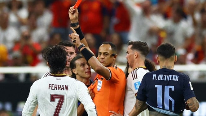 Wasit Amerika Serikat Ditunjuk Pimpin Laga Sengit Inggris vs Argentina di Semifinal Piala Dunia 2026