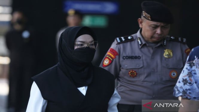 Operasi Besar-besaran KPK di Sukoharjo: Tiga Rumah Digeledah dalam Kasus Pemerasan Birokrasi