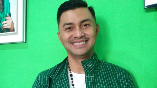 Profesi Tersembunyi Anjasmara: Dari Layar Lebar hingga Matras Yoga yang Jarang Diketahui