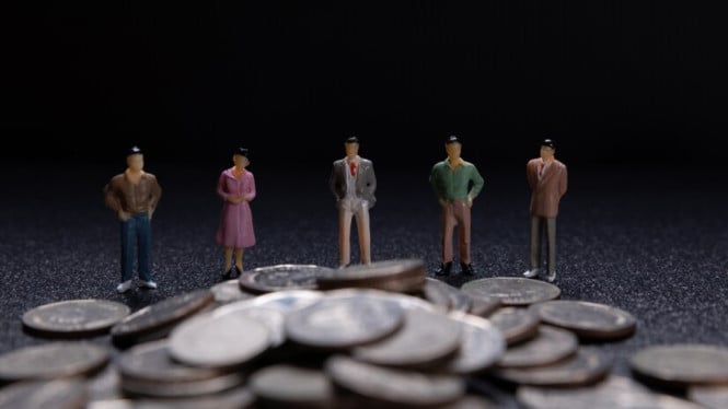 Milenial Kaya Tidak Terburu-buru Beli Emas, Ini Cara Cerdas Mereka Amankan Investasi