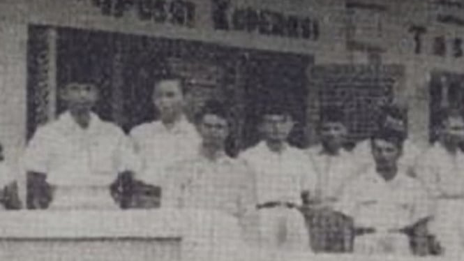 Dari Perlawanan Rentenir hingga Gerakan Ekonomi Rakyat: Kisah Transformasi Koperasi Indonesia