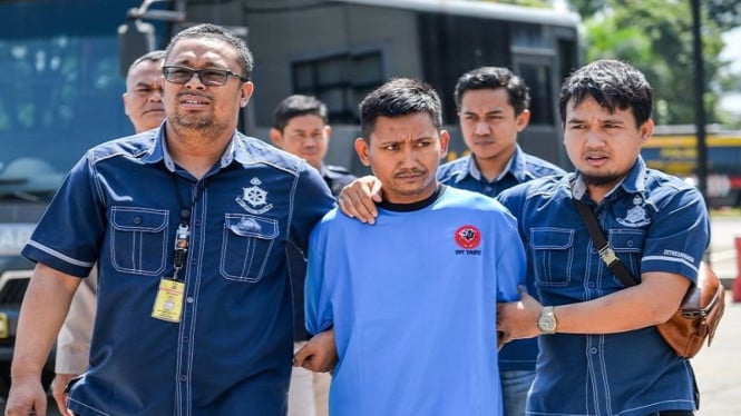 Kembali ke TKP: Momen Pegi Setiawan Telusuri Ulang Lokasi Penangkapannya dalam Kasus Tragis Vina Cirebon
