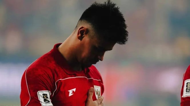 Mees Hilgers Dirumorkan Hengkang dari FC Twente, Fans Belanda Heboh Bereaksi