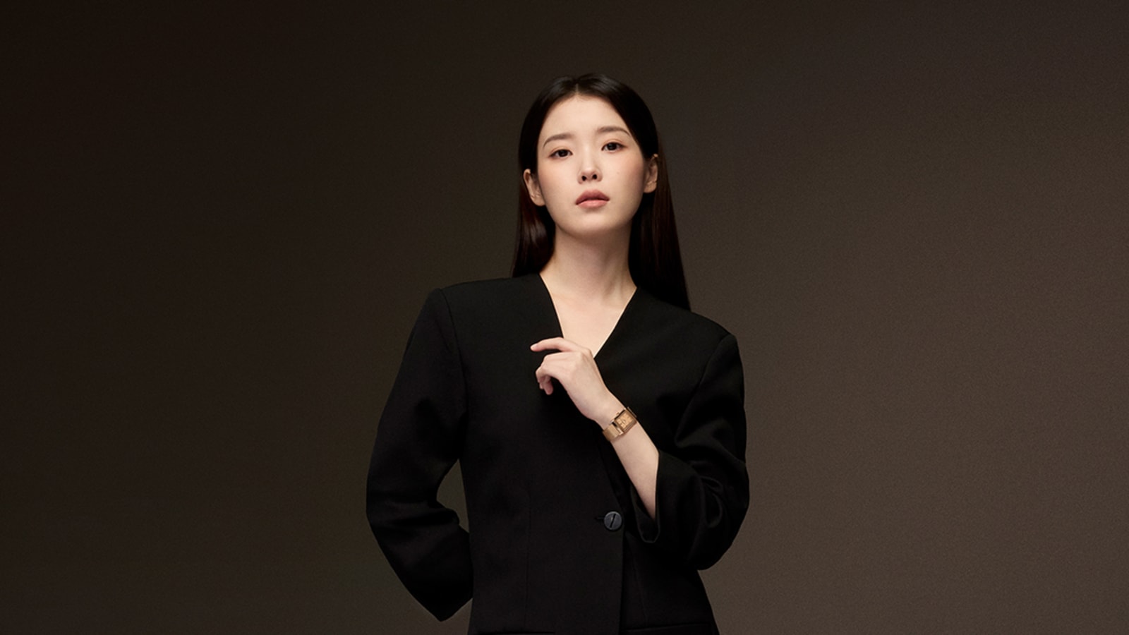 Kondisi Kesehatan Memaksa IU Mundur: Konser Dibatalkan dan Album Ditunda Hingga Pulih Total