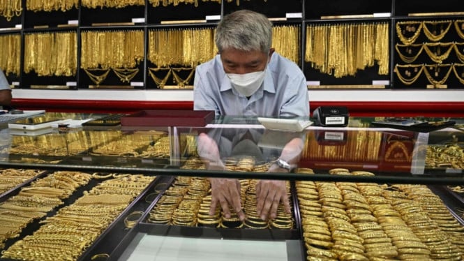 Jual Emas 5 Gram Sekarang? Cek Berapa Rupiah yang Masuk ke Kantong Anda