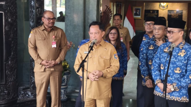 Tito Karnavian Beri Peringatan Keras: ASN Penjudi Online Bakal Kehilangan Jabatan dan Terancam Hukuman Pidana