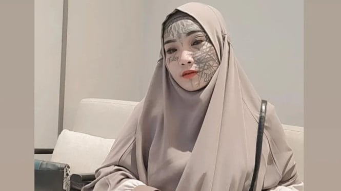 Dari Viral TikTok hingga Bangku Tersangka: Perjalanan Kelam Mondy Tatto dalam Kasus Kematian