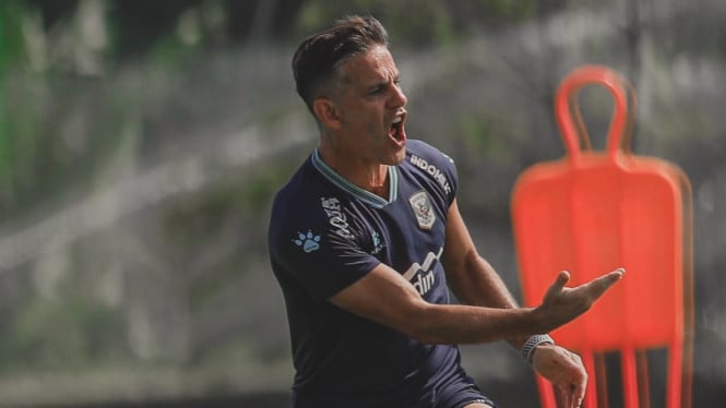 Herdman Buka Mata: Vietnam Ancaman Serius dengan Trio Bintang Brasil di Piala AFF 2026