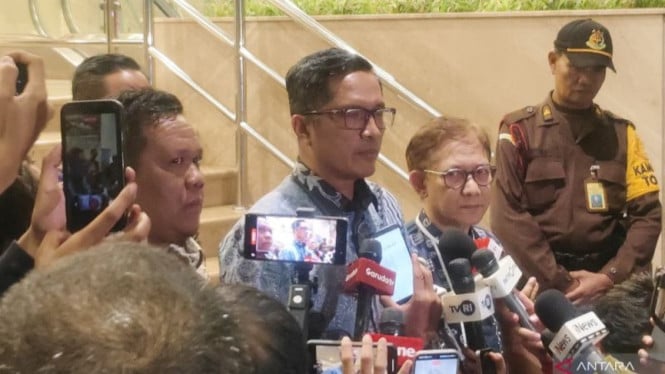 Febri Diansyah Ambil Alih Pertahanan Hukum Febrie Adriansyah, Hotman Paris Mundur