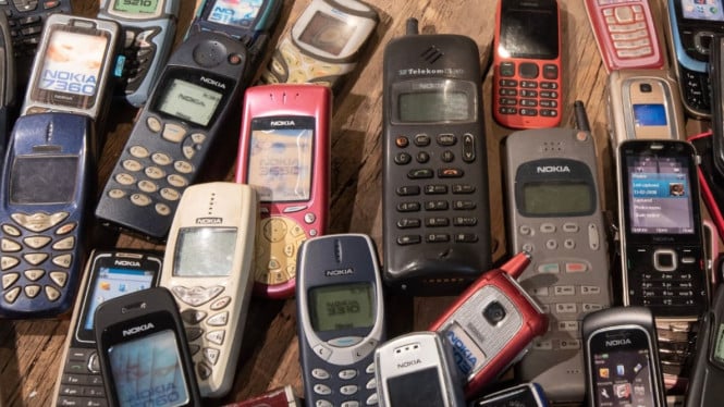 Dari Sampah Elektronik Jadi Harta Karun: Ponsel Jadul yang Sekarang Dihargai Miliaran Rupiah
