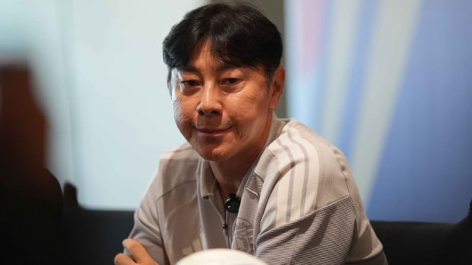 Shin Tae-yong Tegak Lurus Hadapi Larangan 10 Tahun, Komitmen Persija Tak Tergoyahkan