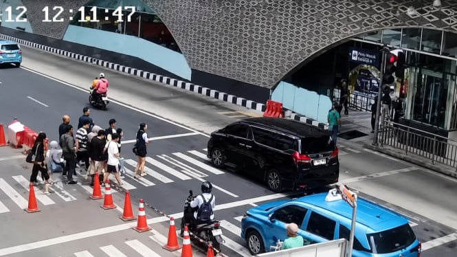 Polda Jabar Siap Disiplinkan Tiga Oknum yang Berantem dengan Satpam di Bundaran HI