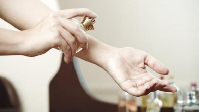 Parfum Bukan Sekadar Wewangian: Inilah Rahasia Psikologi Tersembunyi di Balik Pilihan Aroma Anda