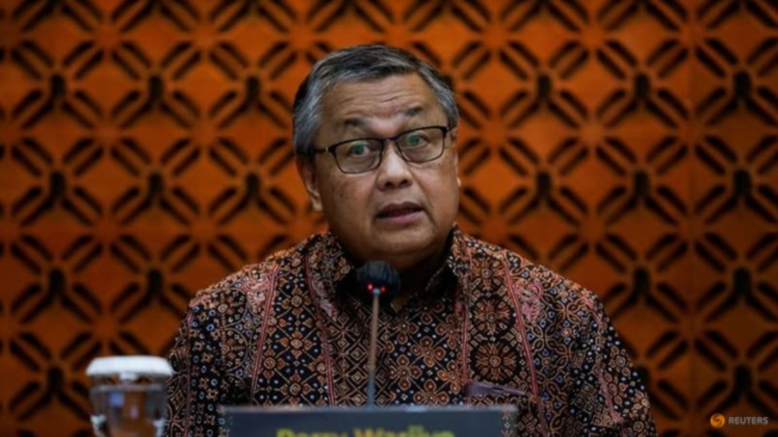 Perry Warjiyo Tinggalkan Kursi Gubernur BI, Pasar Moneter Indonesia Berguncang