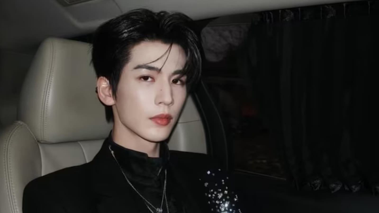 Zhang Linghe Bikin Fans Terpukau: Ternyata Rambutnya Dikerjain Asal-asalan Tanpa Stylist Profesional