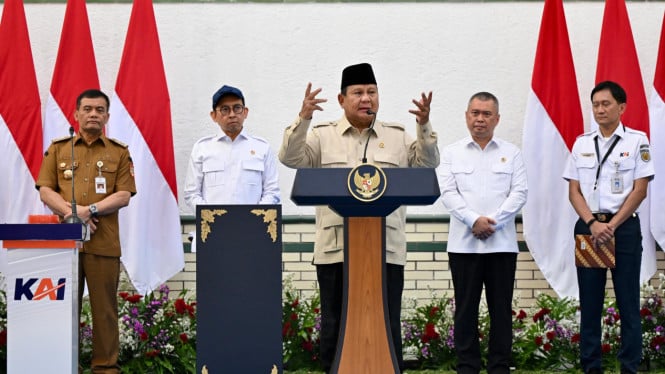 Prabowo Beri Tenggat Satu Tahun untuk Bersihkan Indonesia dari Tumpukan Sampah