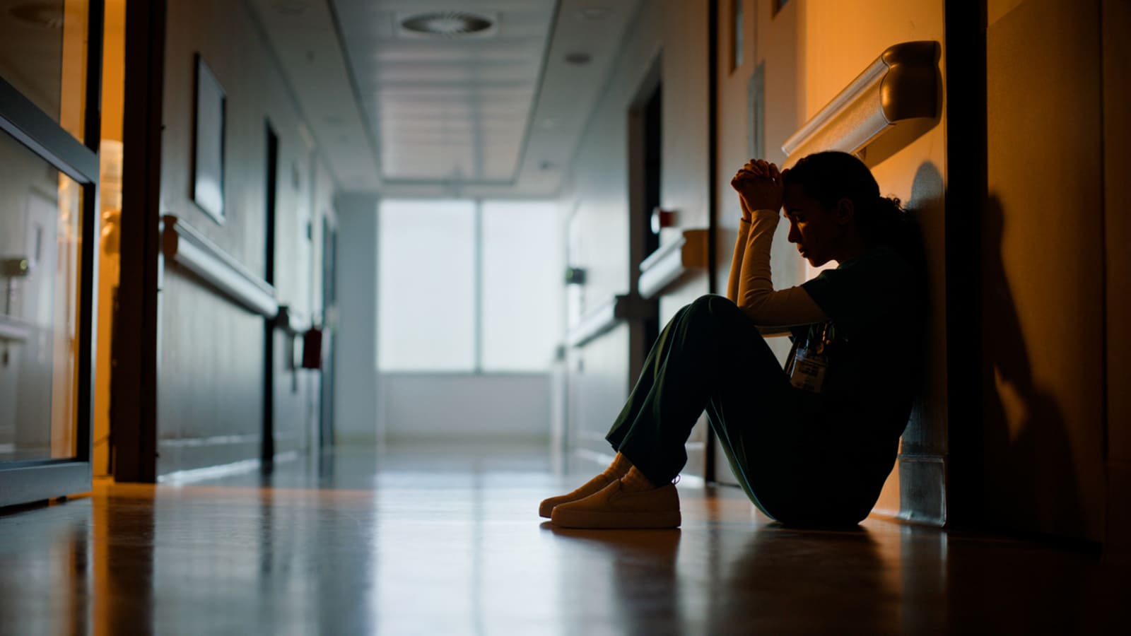 Kemenkes Hentikan Aktivitas 10 Ribu Dokter Muda, Kesehatan Mental Jadi Prioritas Utama